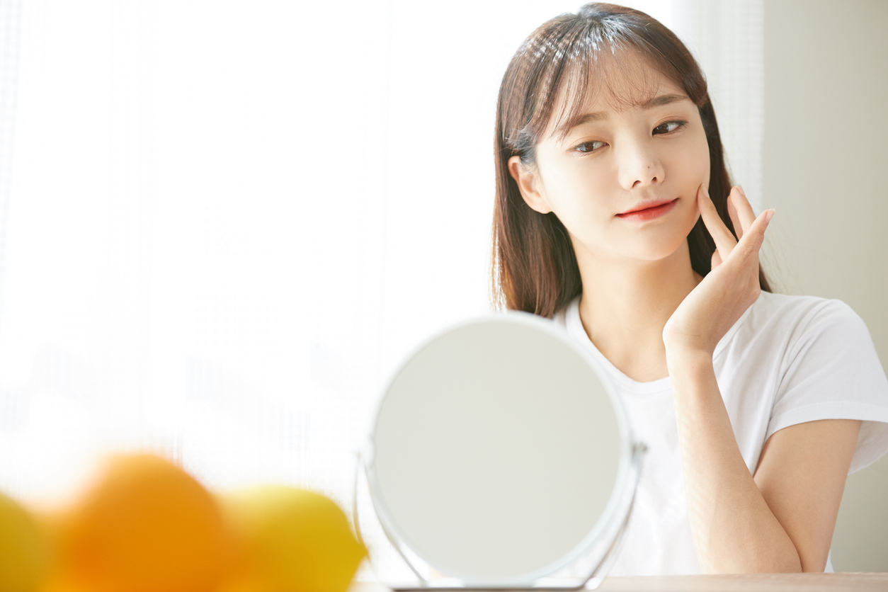 แฟชั่น Clean Girl เทรนด์ใหม่ แต่งตัวคลีนๆ เหมือนอาบน้ำมาสิบรอบ