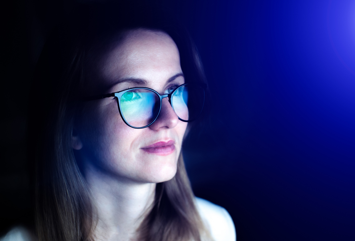 อยู่หน้าจอไม่กลัวหมอง! แชร์ 8 วิธีง่าย ๆ ปกป้องผิวจาก Blue Light