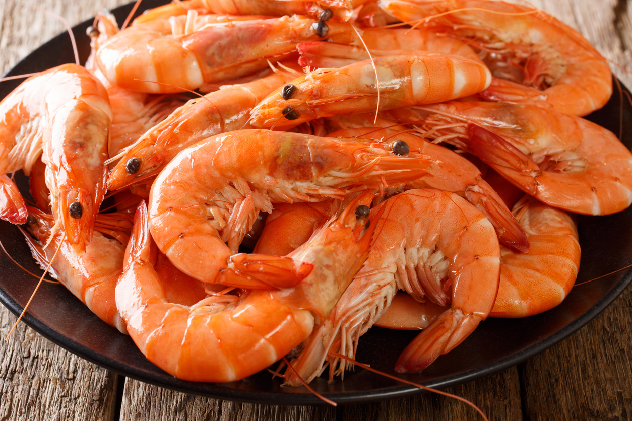 กุ้งไขมันต่ำแต่คอเลสเตอรอลสูง กินอย่างไรให้ดีต่อสุขภาพ