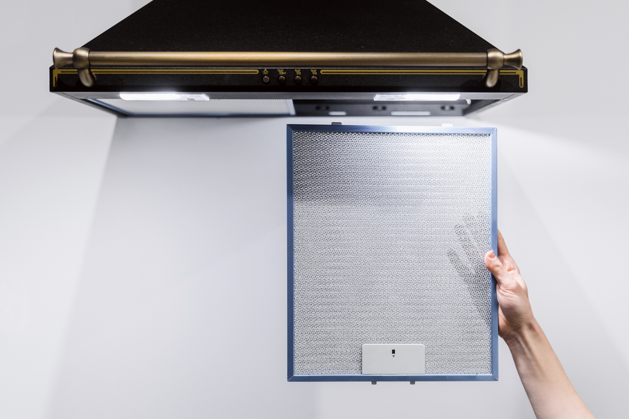 วิธีขจัดคราบมันบนเครื่องดูดควัน