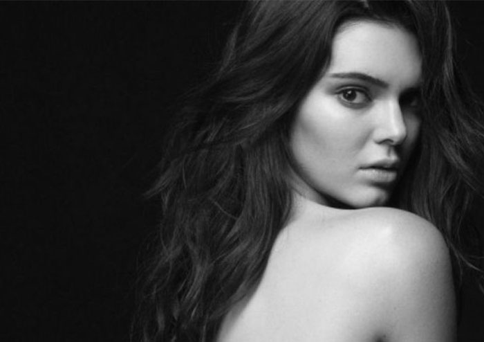 Kendall Jenner เปลือยท่อนบนโฆษณา Calvin Klein