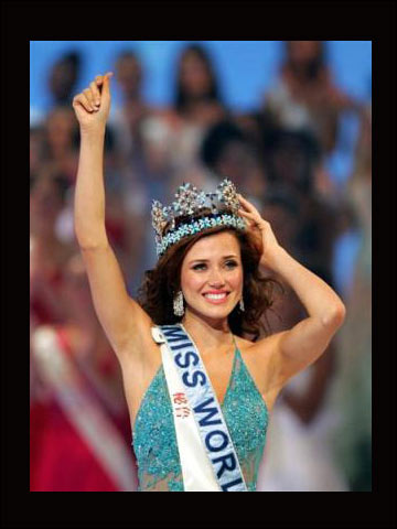 สาวงามจากเปรูพิชิตมงกุฎมิสเวิลด์ 2004