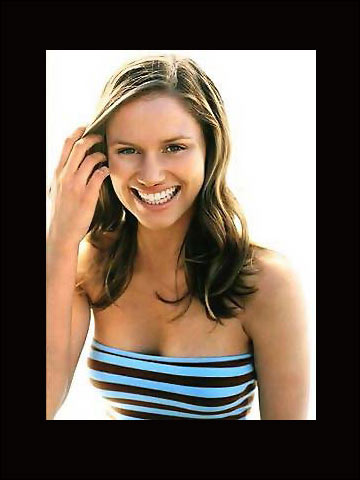 สาวงามจากเปรูพิชิตมงกุฎมิสเวิลด์ 2004