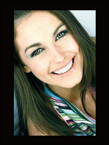 สาวงามจากเปรูพิชิตมงกุฎมิสเวิลด์ 2004