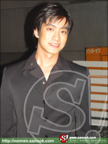 The CLEO 50 Most Eligible Bachelors 2004