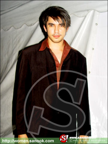The CLEO 50 Most Eligible Bachelors 2004