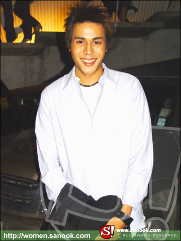 The CLEO 50 Most Eligible Bachelors 2004