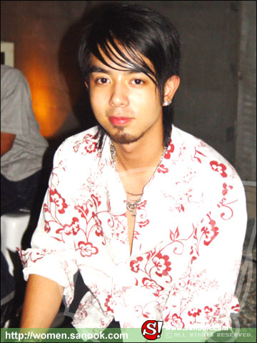 The CLEO 50 Most Eligible Bachelors 2004