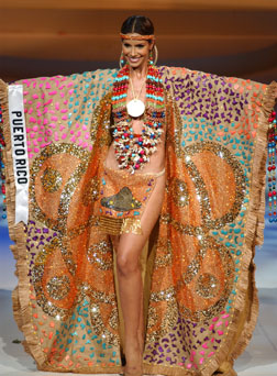 สาวออสซี่คว้ามงกุฏ นางงามจักรวาลปี 2004