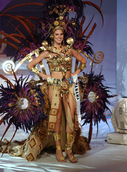 สาวออสซี่คว้ามงกุฏ นางงามจักรวาลปี 2004