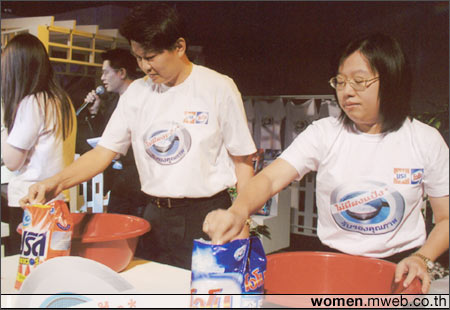 บรีส - โอโม ยกระดับคุณภาพผงซักฟอก