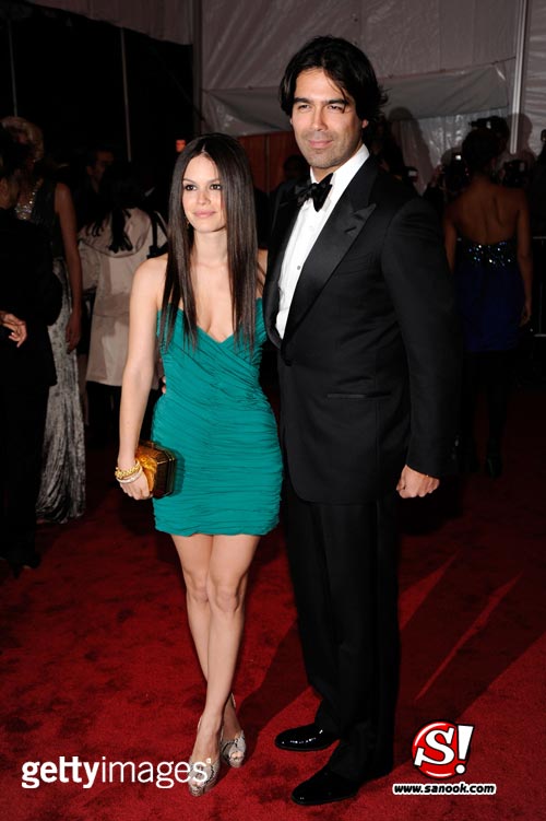 แฟชั่นอัพเดท! ชุดราตรีสั้น-ยาว สไตล์คนดังประจำฤดูกาลนี้