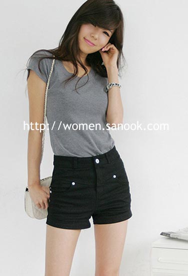 แฟชั่นขาสั้นตัวเก๋ ใส่เท่หน้าร้อน