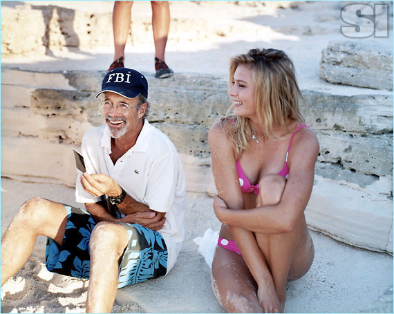 แฟชั่นชุดว่ายน้ำ..มาเรีย ซาราโปวา