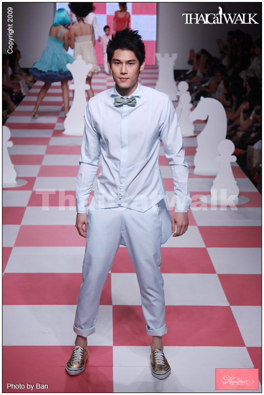 แฟชั่นโชว์ เซตน่ารักๆ จาก Kunitar & 8E88 by L\'Oreal Paris