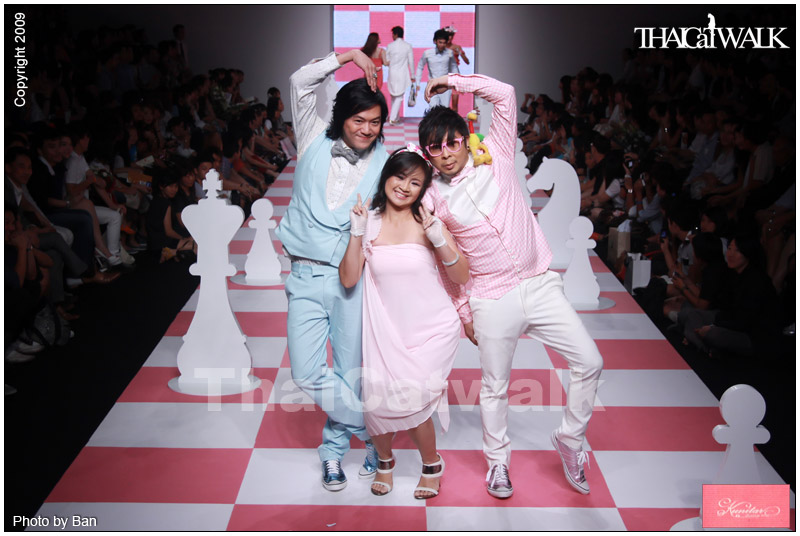 แฟชั่นโชว์ เซตน่ารักๆ จาก Kunitar & 8E88 by L\'Oreal Paris