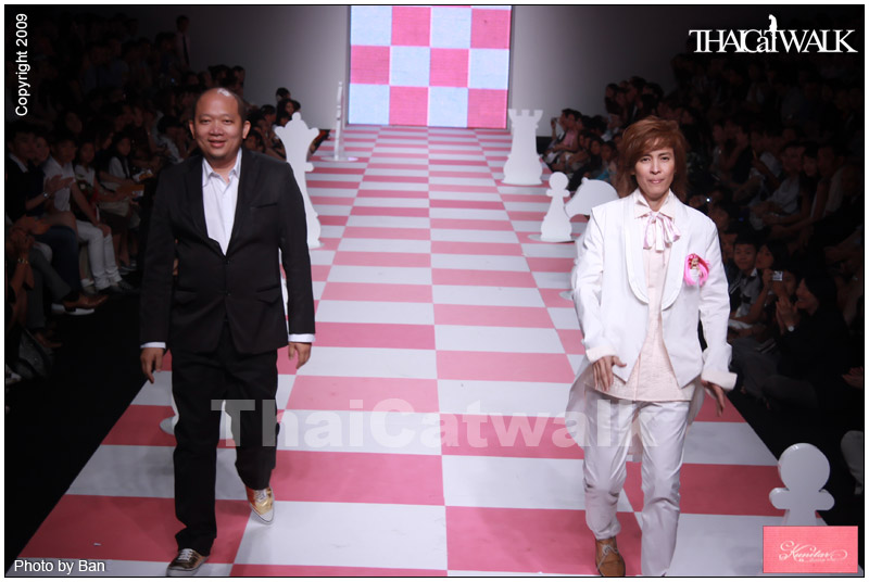 แฟชั่นโชว์ เซตน่ารักๆ จาก Kunitar & 8E88 by L\'Oreal Paris