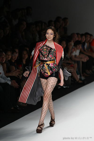 แฟชั่นโชว์ : ELLE Fashion Week 2008 (3) /18 Oct 2008