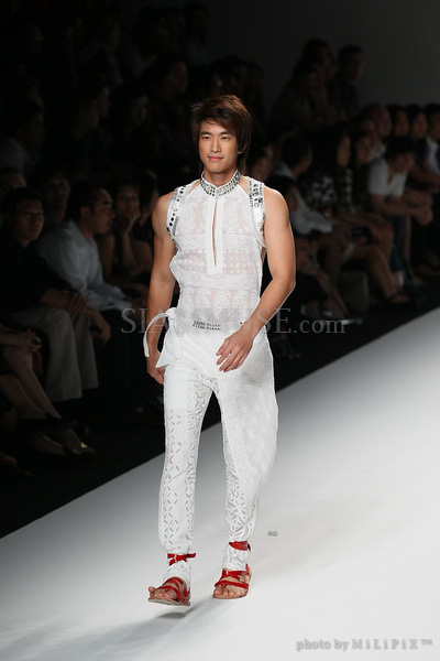 แฟชั่นโชว์ : ELLE Fashion Week 2008 (3) /18 Oct 2008