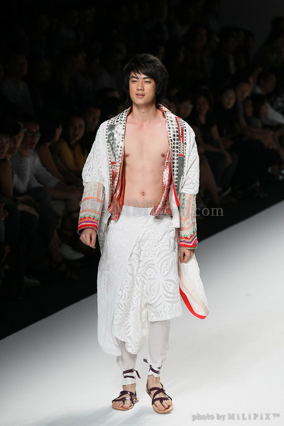 แฟชั่นโชว์ : ELLE Fashion Week 2008 (3) /18 Oct 2008