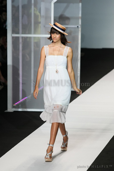 แฟชั่นโชว์ : ELLE Fashion Week 2008 (3) /18 Oct 2008