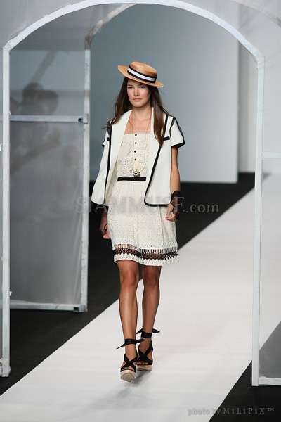 แฟชั่นโชว์ : ELLE Fashion Week 2008 (3) /18 Oct 2008