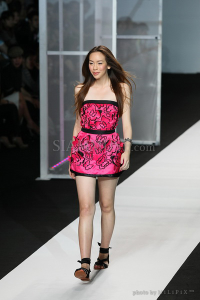 แฟชั่นโชว์ : ELLE Fashion Week 2008 (3) /18 Oct 2008