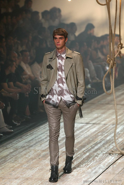 แฟชั่นโชว์ : ELLE Fashion Week 2008 (2) /17 Oct 2008