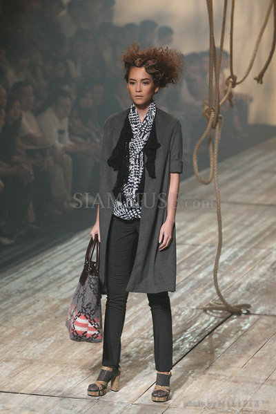 แฟชั่นโชว์ : ELLE Fashion Week 2008 (2) /17 Oct 2008