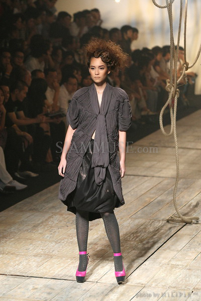 แฟชั่นโชว์ : ELLE Fashion Week 2008 (2) /17 Oct 2008