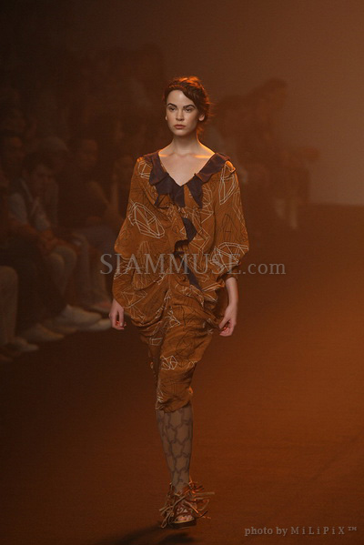 แฟชั่นโชว์ : ELLE Fashion Week 2008 (2) /17 Oct 2008