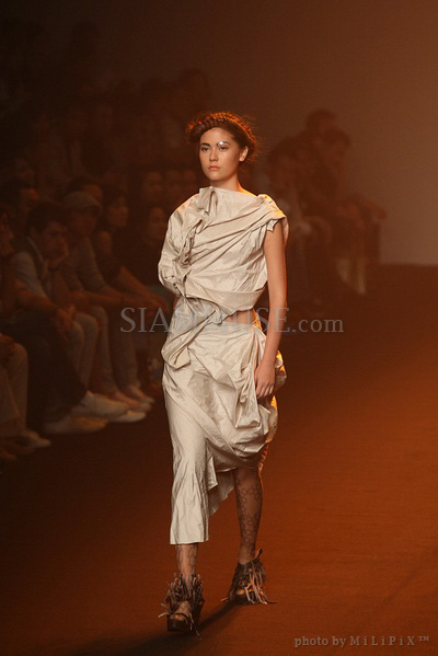 แฟชั่นโชว์ : ELLE Fashion Week 2008 (2) /17 Oct 2008
