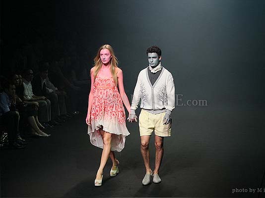 แฟชั่นโชว์ : ELLE Fashion Week 2008 (2) /17 Oct 2008