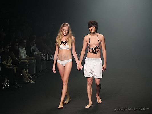 แฟชั่นโชว์ : ELLE Fashion Week 2008 (2) /17 Oct 2008