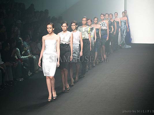 แฟชั่นโชว์ : ELLE Fashion Week 2008 (2) /17 Oct 2008