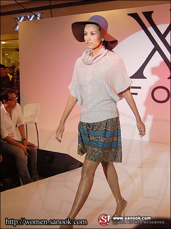 แฟชั่นโชว์จากร้าน XXI FOREVER