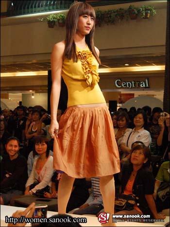 สุดสัปดาห์ ชวนอัพเดทเทรนด์แฟชั่น รับลมร้อน