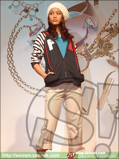 แฟชั่นโชว์จาก งานสุดสัปดาห์ shopping market ครั้งที่ 4