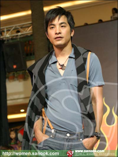 มินิแฟชั่นโชว์ Giordano