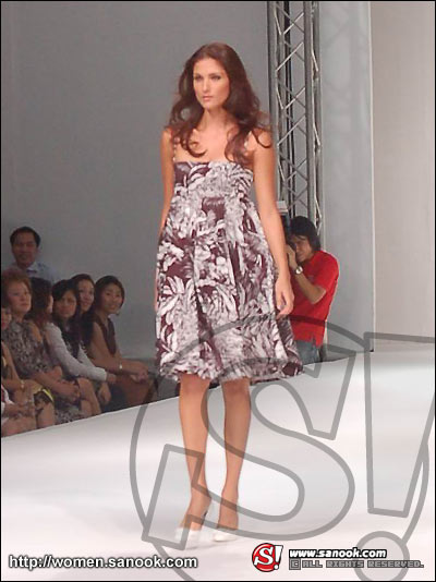 อีดองวุค ร่วมเดินแบบใน Hi International Fashion Week 2007