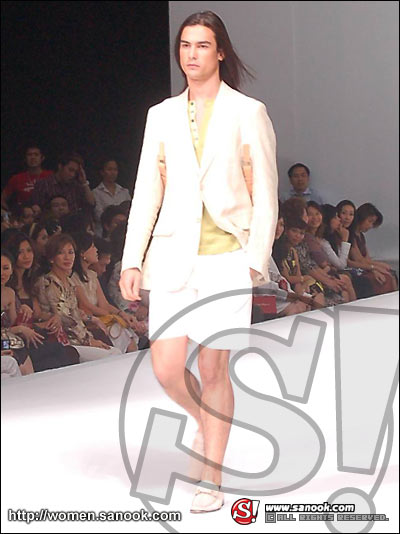 อีดองวุค ร่วมเดินแบบใน Hi International Fashion Week 2007