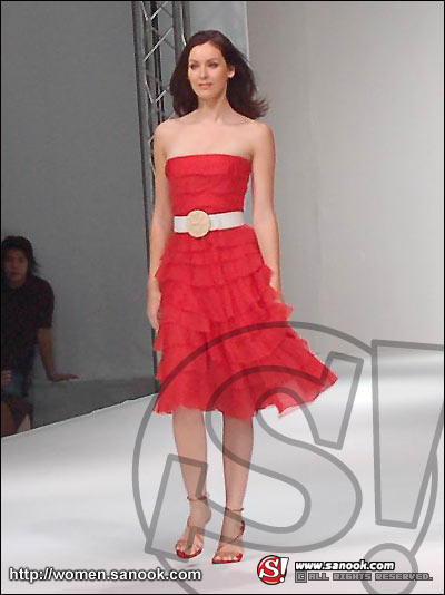 อีดองวุค ร่วมเดินแบบใน Hi International Fashion Week 2007
