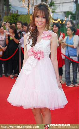 ทำผมไปงานเลี้ยง ง่ายๆด้วยตัวคุณเอง