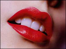 เคล็ดลับเมคอัพให้ได้ปากเงาวาว