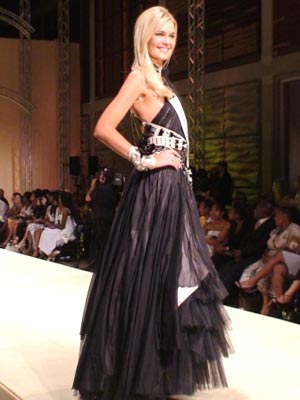 สาวรัสเซียหุ่นดีชนะใจคว้ารางวัลชนะเลิศรอบ Miss World Top Model