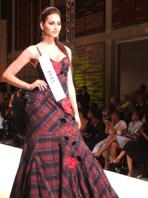 สาวรัสเซียหุ่นดีชนะใจคว้ารางวัลชนะเลิศรอบ Miss World Top Model