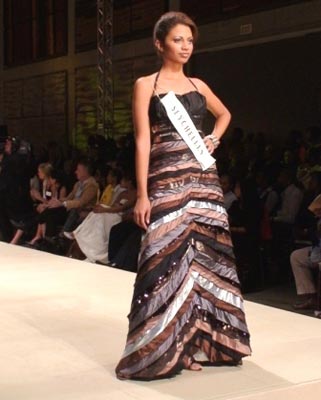 สาวรัสเซียหุ่นดีชนะใจคว้ารางวัลชนะเลิศรอบ Miss World Top Model