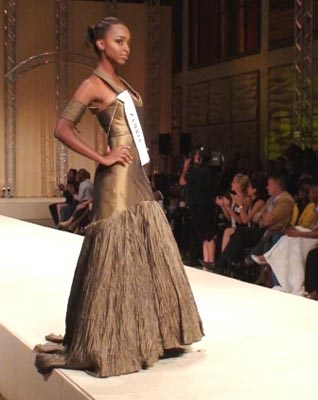 สาวรัสเซียหุ่นดีชนะใจคว้ารางวัลชนะเลิศรอบ Miss World Top Model