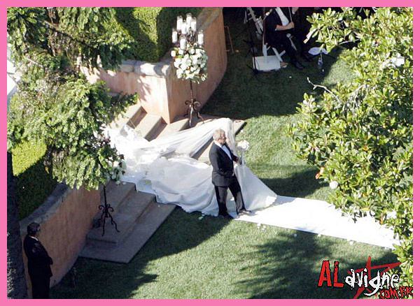 งานแต่ง Avril Lavigne & Deryck Whibley