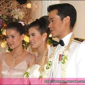 พิธีฉลองสมรสพระราชทาน ธัญญ่า-เป๊ก